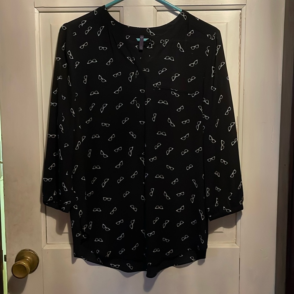 NYDJ Navy Tunic in size Small. This chic and versatile